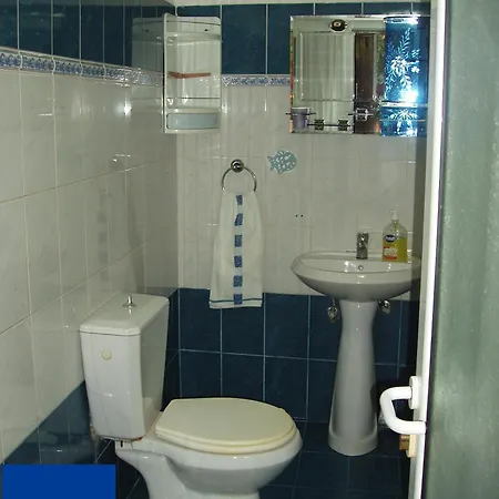 Friendly לינה וארוחת בוקר